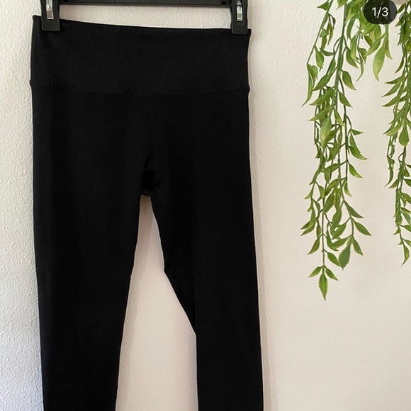 lululemon athletica Other - LULU LEMON ALIGN CROPS